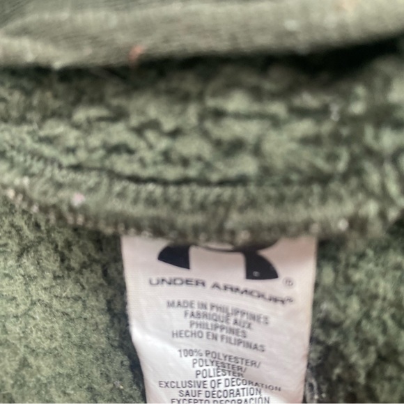 Under Armour and Realtree Women’s Camouflaged Jacket Size Medium - Picture 3 of 9